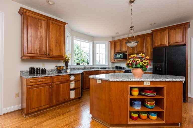 What colour granite is outdated