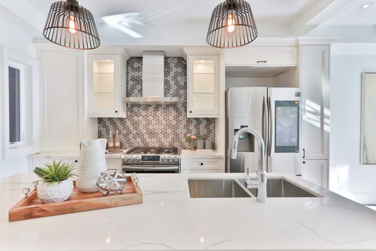 What are the negatives of quartz countertops